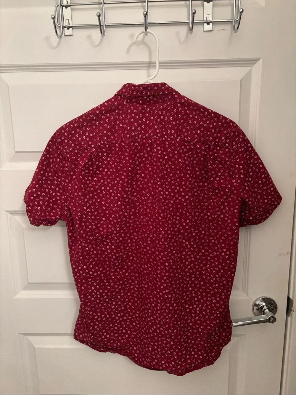 J. Crew Men's Short-Sleeve Button-Down Shirt in Red Floral Motif
